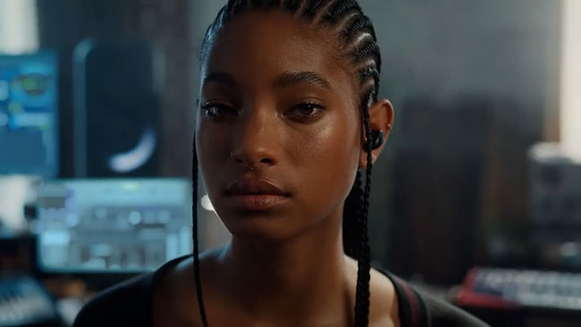LG / Willow Smith