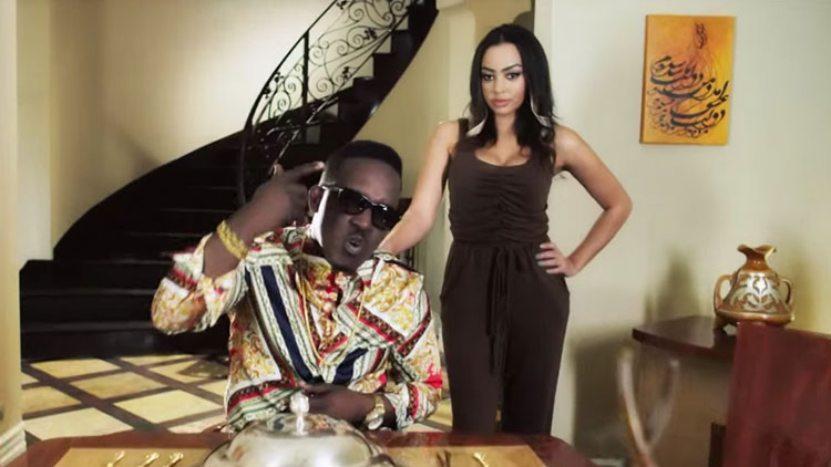 M I- CHAIRMAN